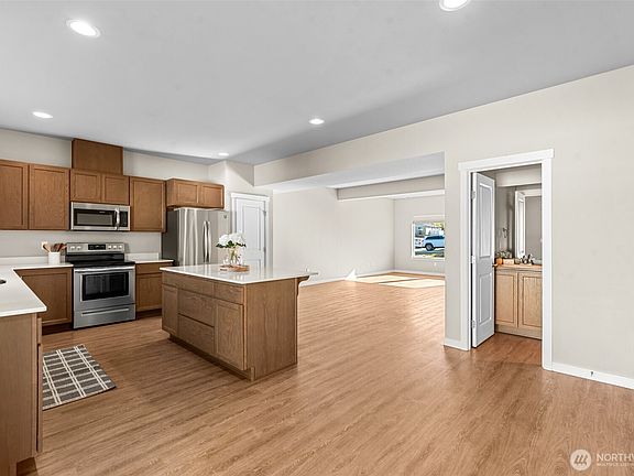 3rd image of 2338 SE Marlette Road