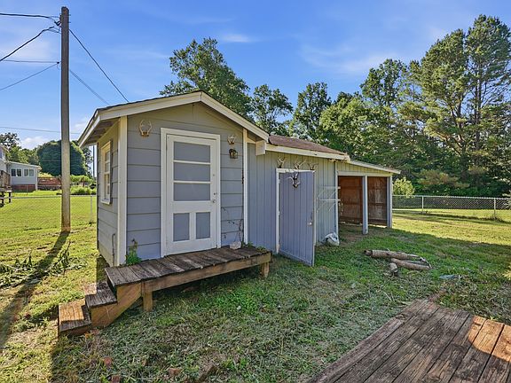 4th image of 4877 Swafford Rd