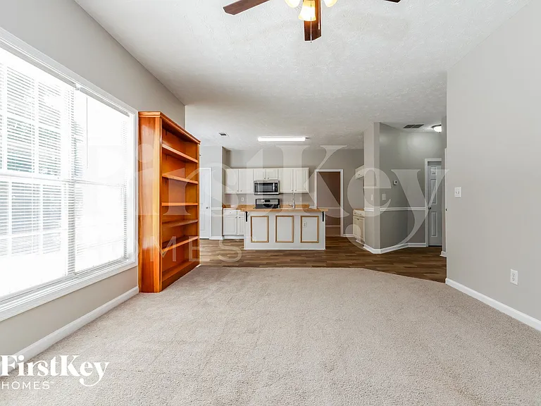 745 Somerset Vale Dr — Photo 3