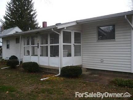 3rd image of 218 Idlewild St