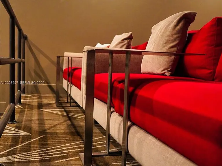 5701 Collins Ave #1714 — Photo 35