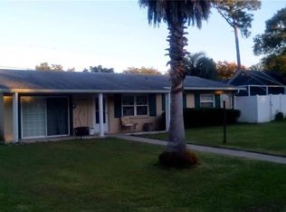 5948 Cypress St, Zephyrhills, FL 33542