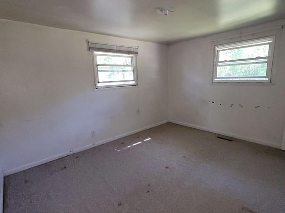 5th image of 101 Golf View Ln