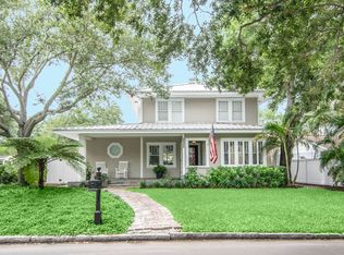 3200 W Hawthorne Rd, Tampa, FL 33611