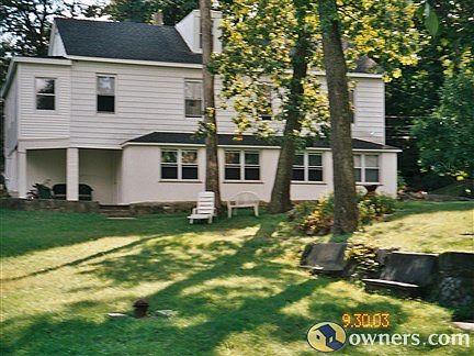 Side view of House and huge lawn
