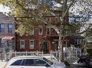 216 E 39th St APT 1, Brooklyn, NY 11203