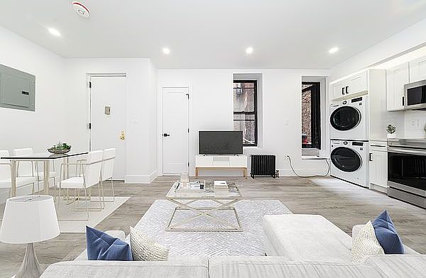 1st image of 152 Thompson St #1EE