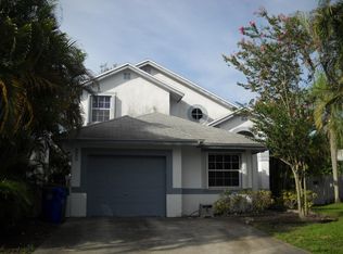 9956 SW 16th St, Pembroke Pines, FL 33025