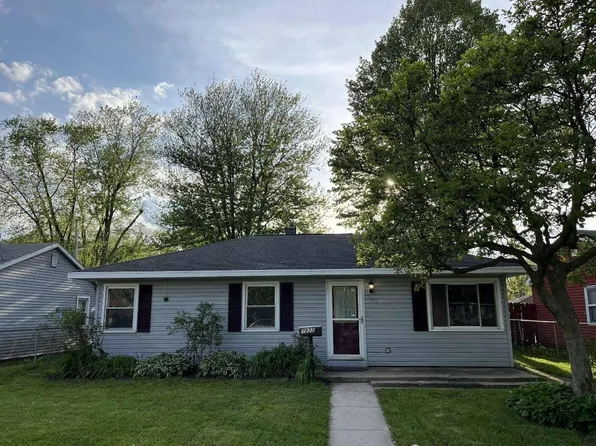 7822 Delmar Ave, Hammond, IN 46324