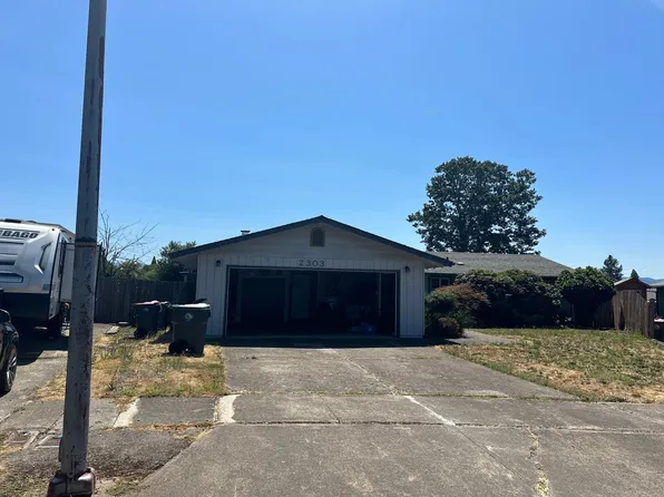 2303 Gould Cir, Medford, OR 97504