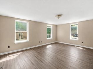 89 Main St #2, Sussex, NJ 07461