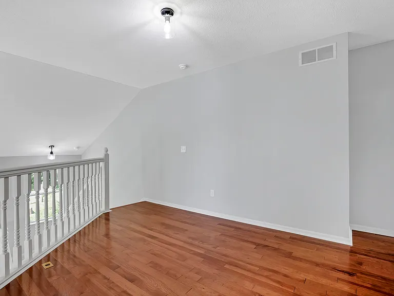 7236 Upper Albany Dr — Photo 38