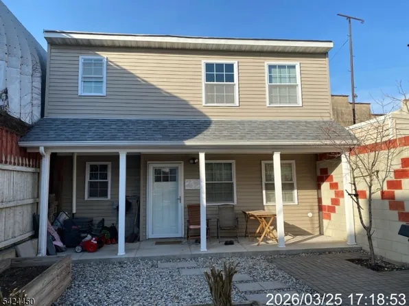 38 Delancy St #3, Newark, NJ 07105