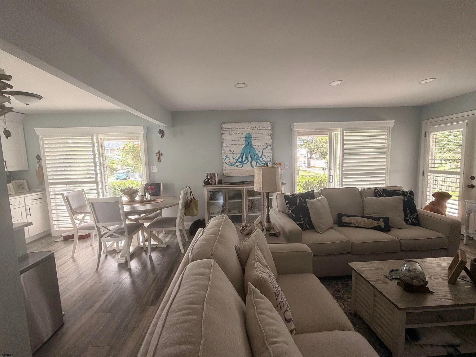 3 bed, 1.5 bath, $3,000 — Photo 3