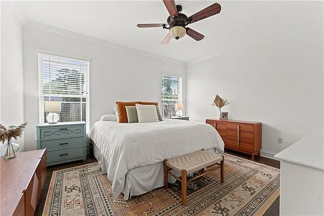 17014 Octavia St — Photo 11