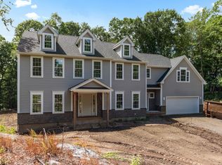 60 W Ridge Ct, Cheshire, CT 06410