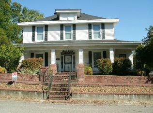 99 Maple St, Lexington, TN 38351