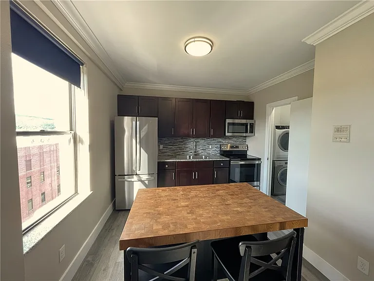 184 N Main St #812 — Photo 5