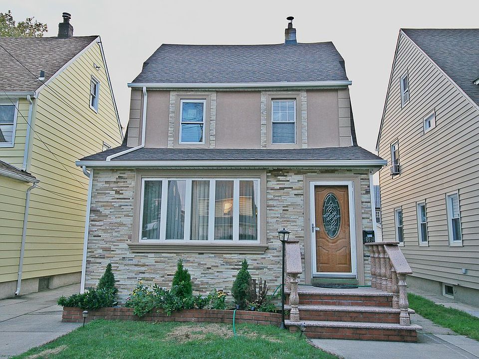 1st image of 8850 242nd St