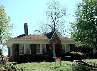 411 E 50th St, Savannah, GA 31405