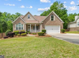 233 Stone Brooke Dr, Gray, GA 31032