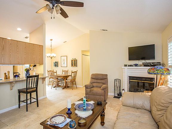 4th image of 1315 Puebla Way