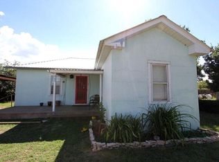 305 N 13th St, Alpine, TX 79830