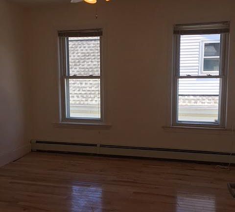 Bedroom 2 with one closet. 