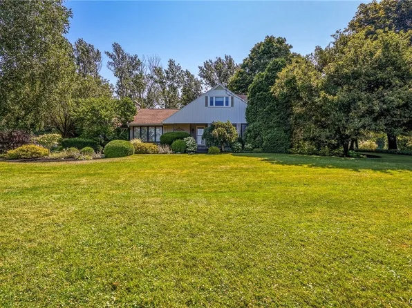 4380 Clark Ter, Marcellus, NY 13108