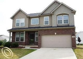 1st image of 28821 Apple Blossom Dr #102