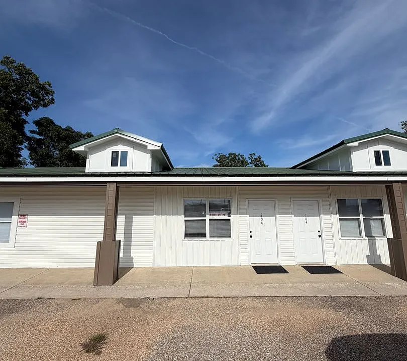 106 Corley St