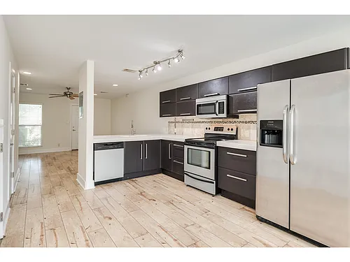 1101 Grove Blvd Photo 1