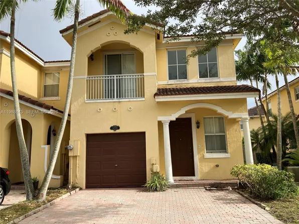 14956 SW 8th Ln, Miami, FL 33194