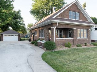 535 E Exchange St, Geneseo, IL 61254