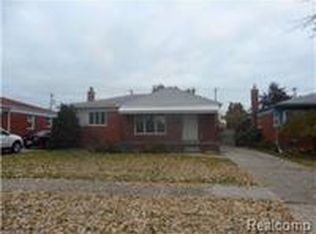 21554 Arrowhead St, Saint Clair Shores, MI