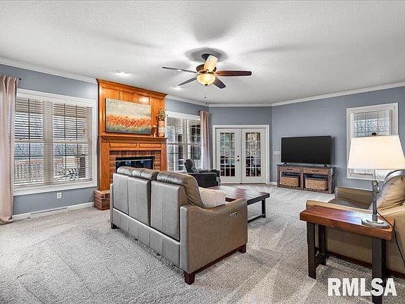 3rd image of 5970 Craigin Bluff Ct