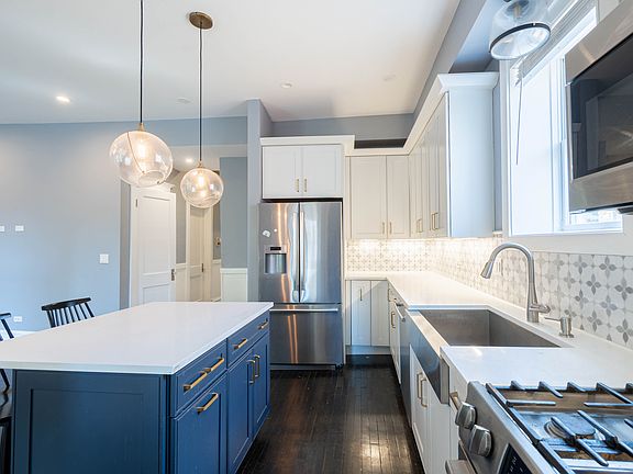5th image of 5343 N Winthrop Ave #3