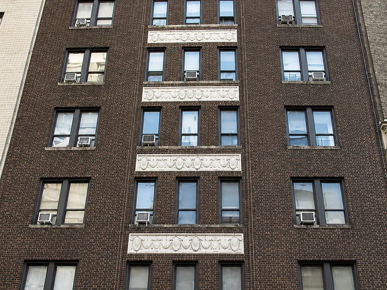 120 W 50th St #6B — Photo 9