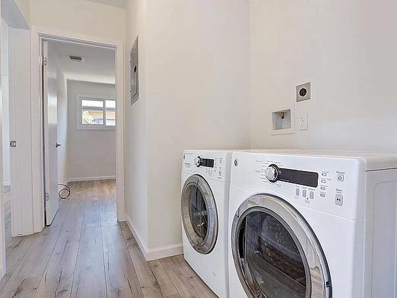 2nd image of 8533 Cashio St APT 6