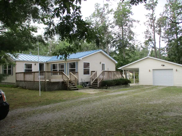 3290 Skyline Rd, Lewiston, MI 49756