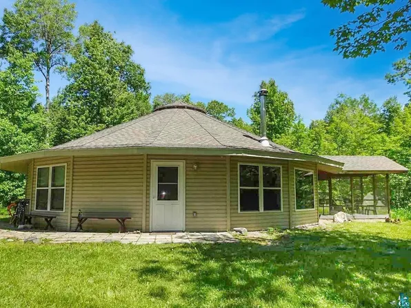 2508 Spirit Ln, La Pointe, WI 54850