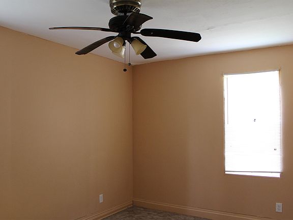 5th image of 353 Christian Ave