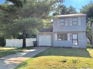 1012 Ranch Dr, Toledo, OH 43607