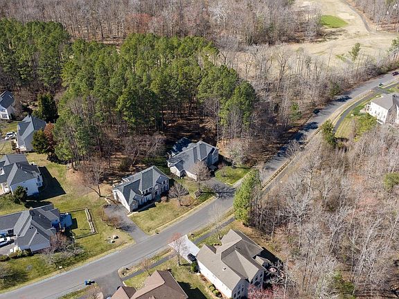 5th image of 26 Gristmill Dr