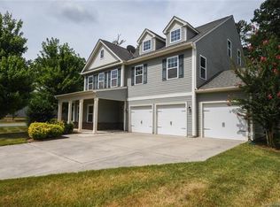 9503 Fernspray Rd, Charlotte, NC 28215