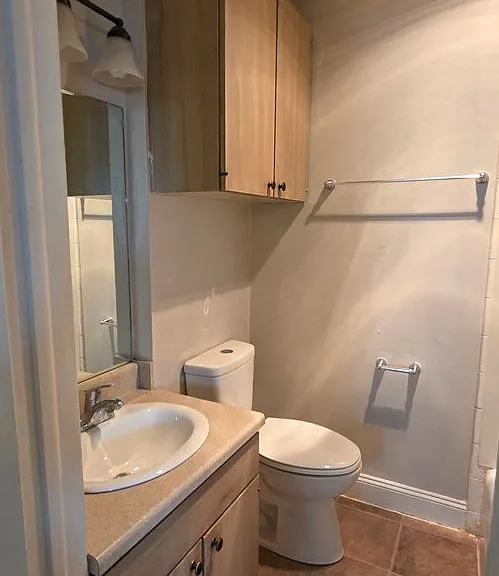 Colonial Terrace — Photo 18