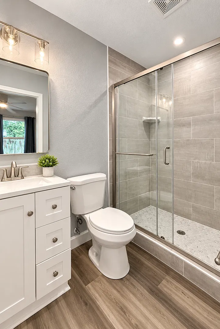 Beautifully Upgraded 3-Bedroom Cottage Home in Fernandina Beach, FL — Photo 3