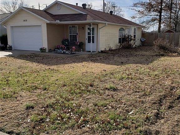 2nd image of 1432 S Arkansas St
