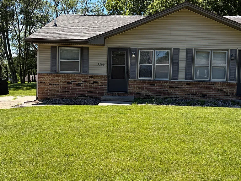 3500 E 36th Ct #1 — Photo 1