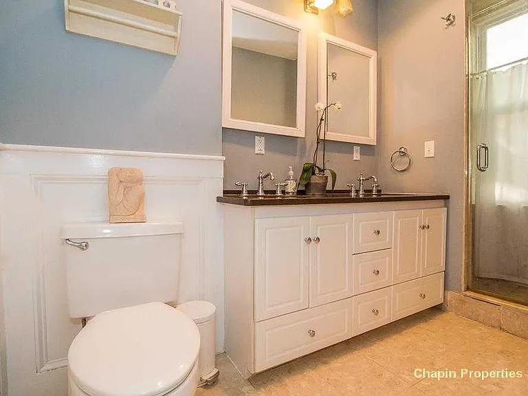 Cypress St — Photo 14